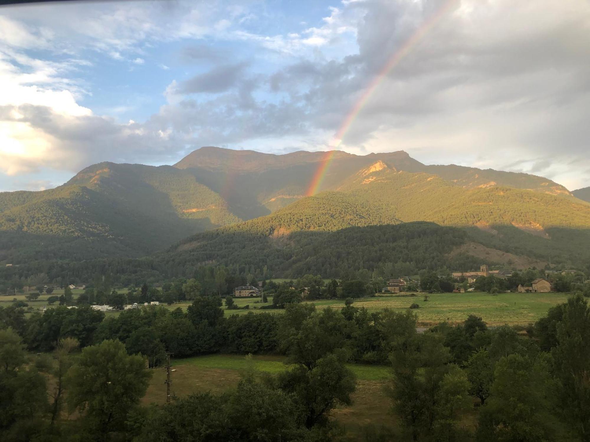 Leyendas Del Pirineo Fiscal Dış mekan fotoğraf